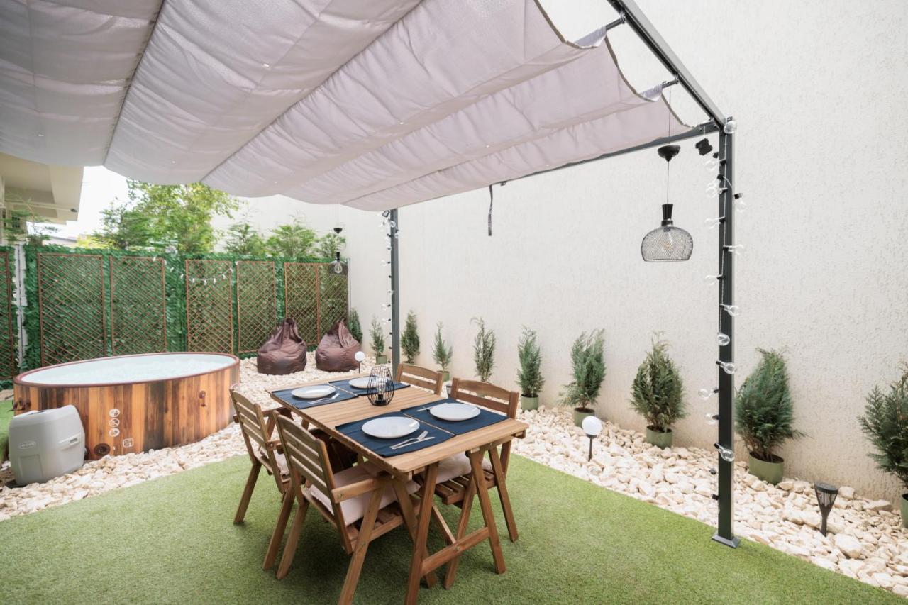 Downtown Hidden Garden With Jacuzzi In Bucharest Leilighet Eksteriør bilde