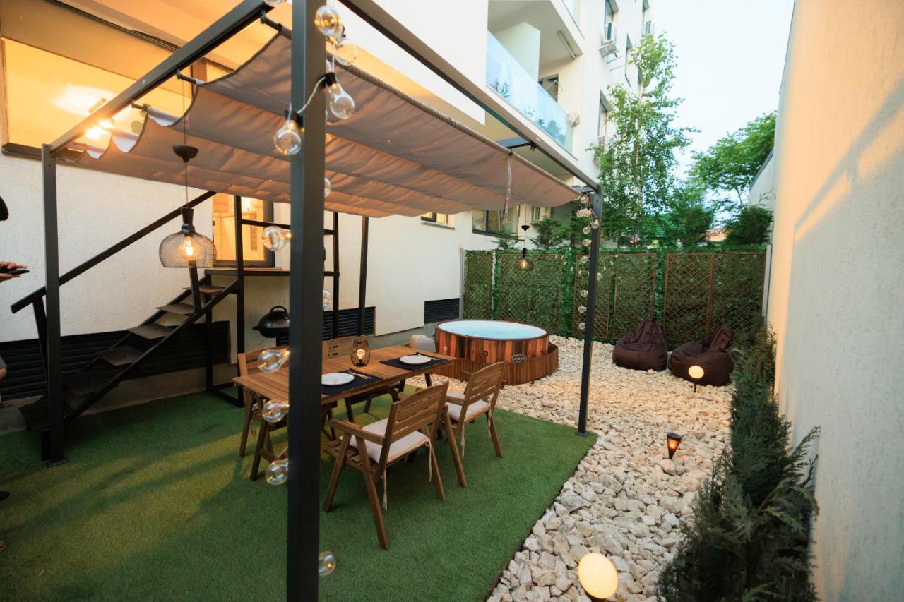 Downtown Hidden Garden With Jacuzzi In Bucharest Leilighet Eksteriør bilde
