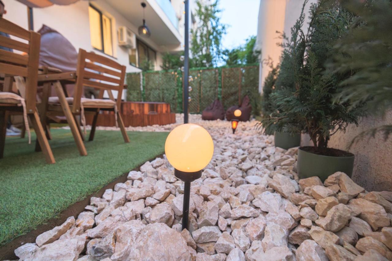 Downtown Hidden Garden With Jacuzzi In Bucharest Leilighet Eksteriør bilde